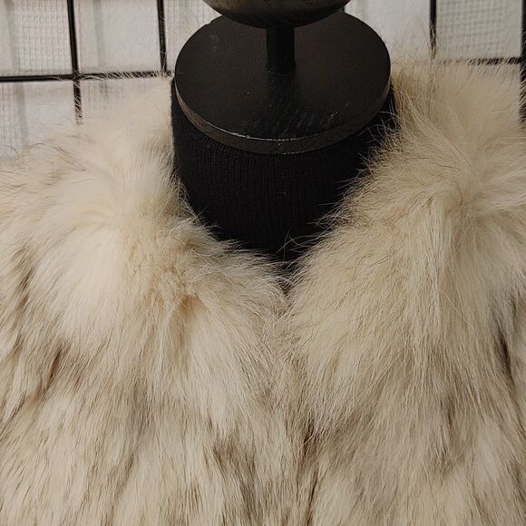 VINTAGE 80'S BLUE FOX SHORT FUR COAT. - Picture 5 of 10
